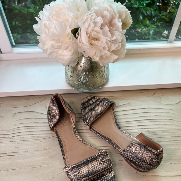 Tory Burch Snakeskin Flat Sandals - Picture 3 of 7